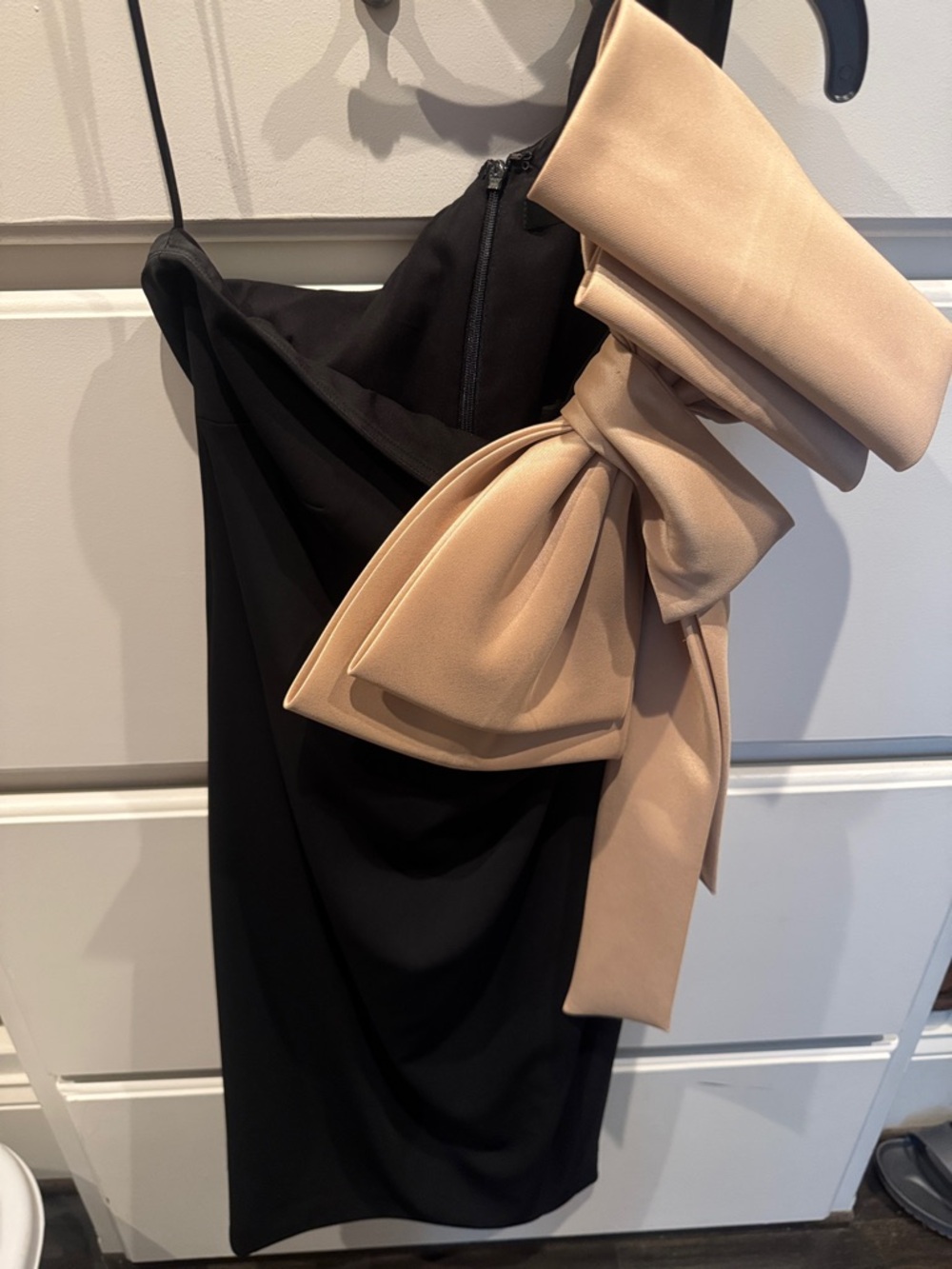 Badgley Mischka one shoulder bow dress